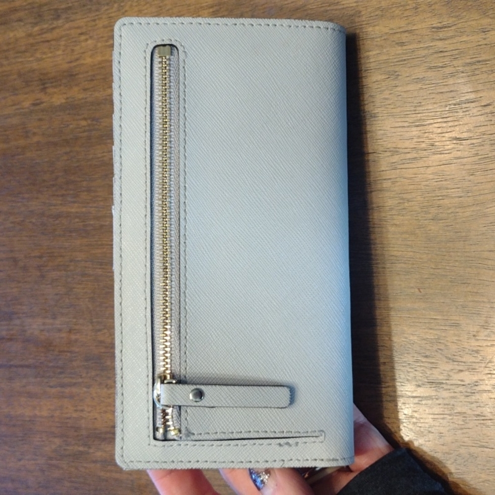 Kate Spade wallet ♠️ - Picture 2 of 10
